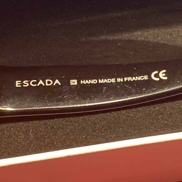 Vintage Escada Sunglasses in Blue with multi design arms. - Picture 9 of 9